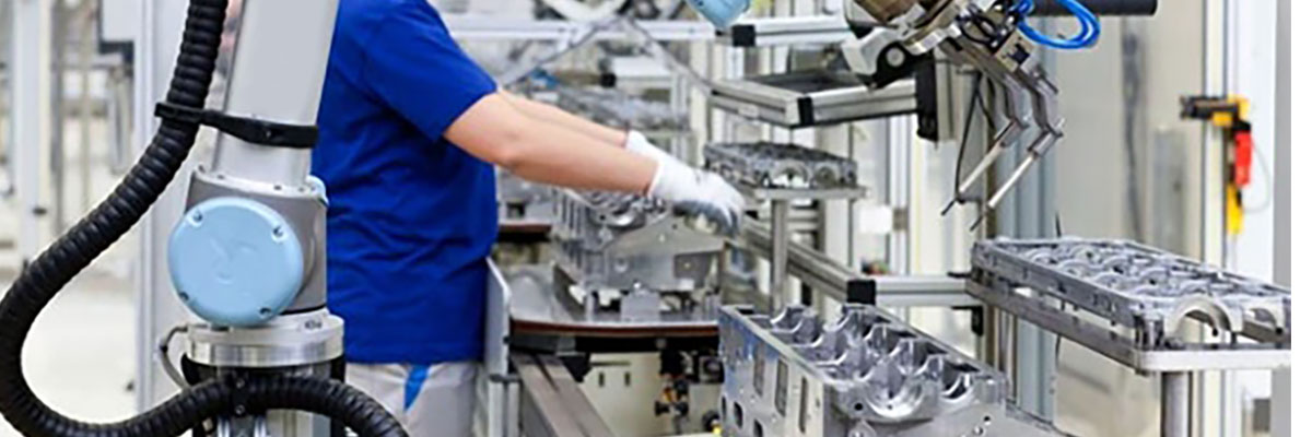 Adaption kollaborierender Roboter in die Zylinderkopf-Montage am Standort Salzgitter